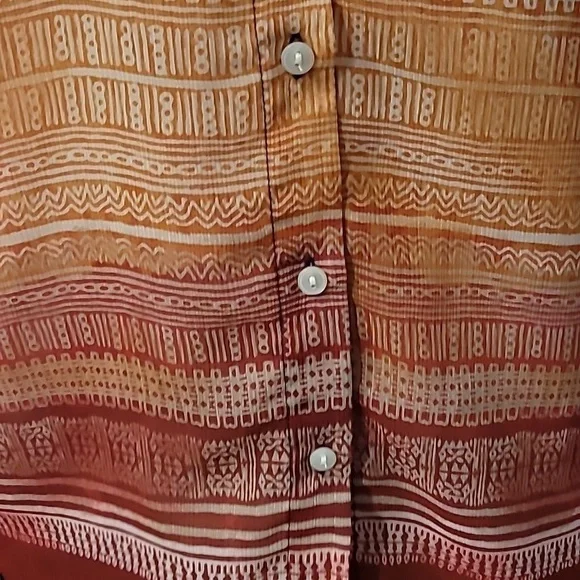 Liz Claiborne sheer tank top size medium - Picture 2 of 5